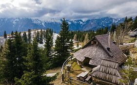 Alpine Chalet Velika Planina - Irenca - I Feel Alps